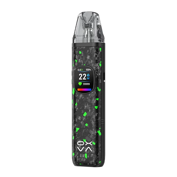 OXVA Xlim Pro 2 DNA Pod Kit in der Variante „Luminous Forged Carbon Fiber“ mit grün fluoreszierenden Akzenten und Farbdisplay